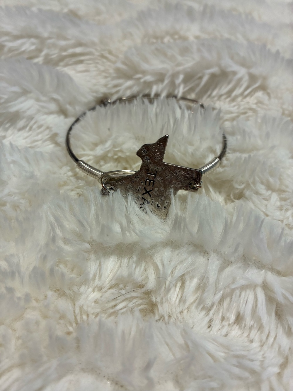 Silver Texas Charm Bangle Bracelet - State Outline